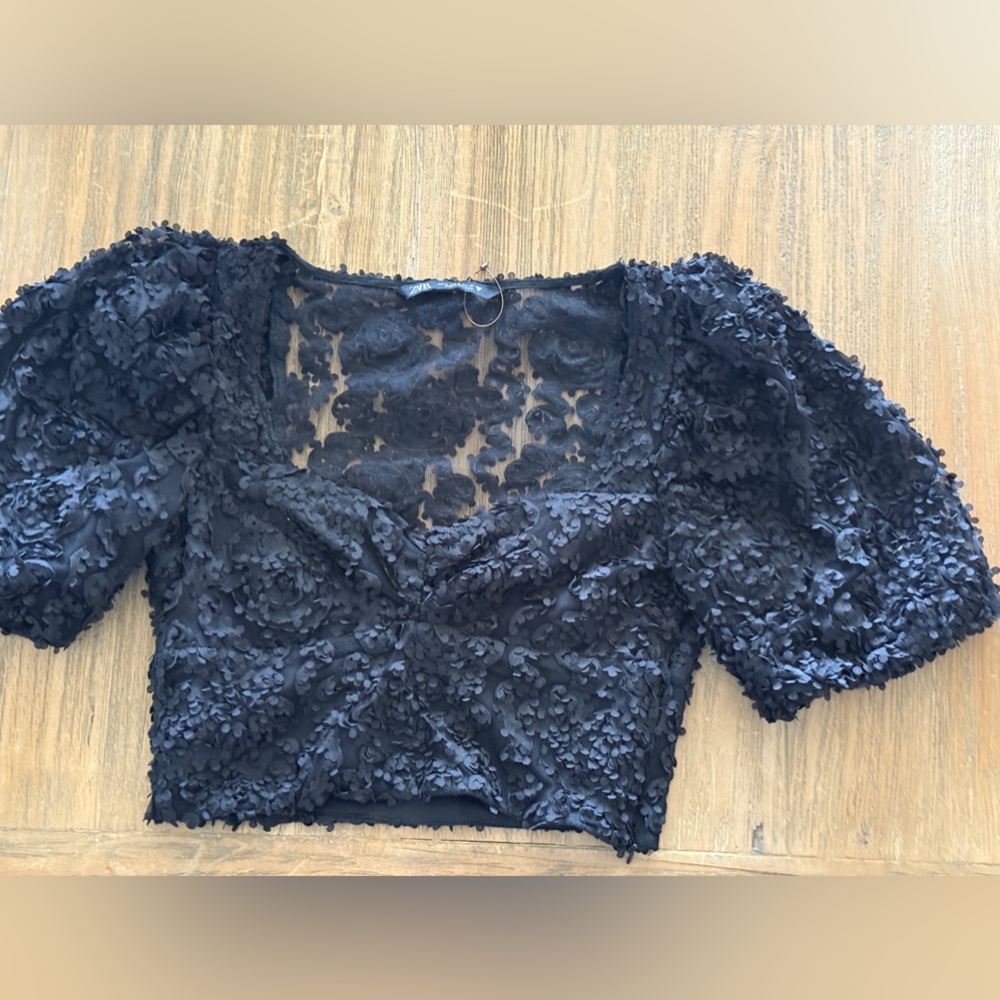 ZARA Small Elegant  Puff Sleeve Top Black - Intricate Tulle Texture!  SoldOut